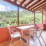 Arianna 17 Paleokastritsa